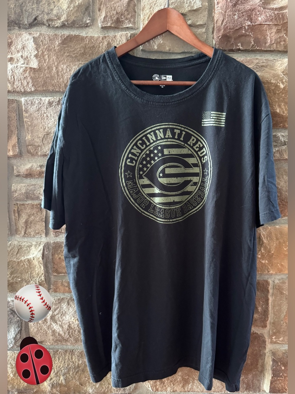 Cincinnati Reds Men's Black Graphic T-Shirt - Military Salute -3XL